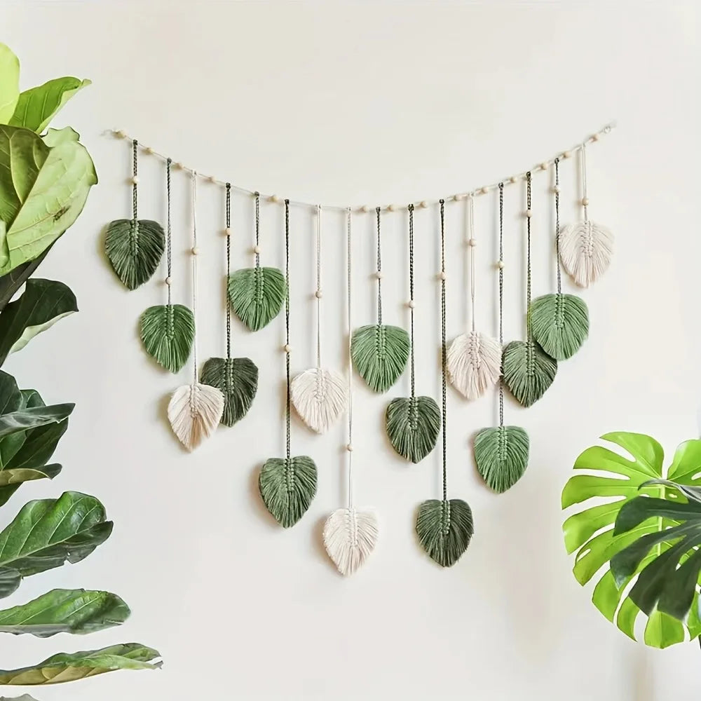 Macrame Feather Wall Hanging — Compact